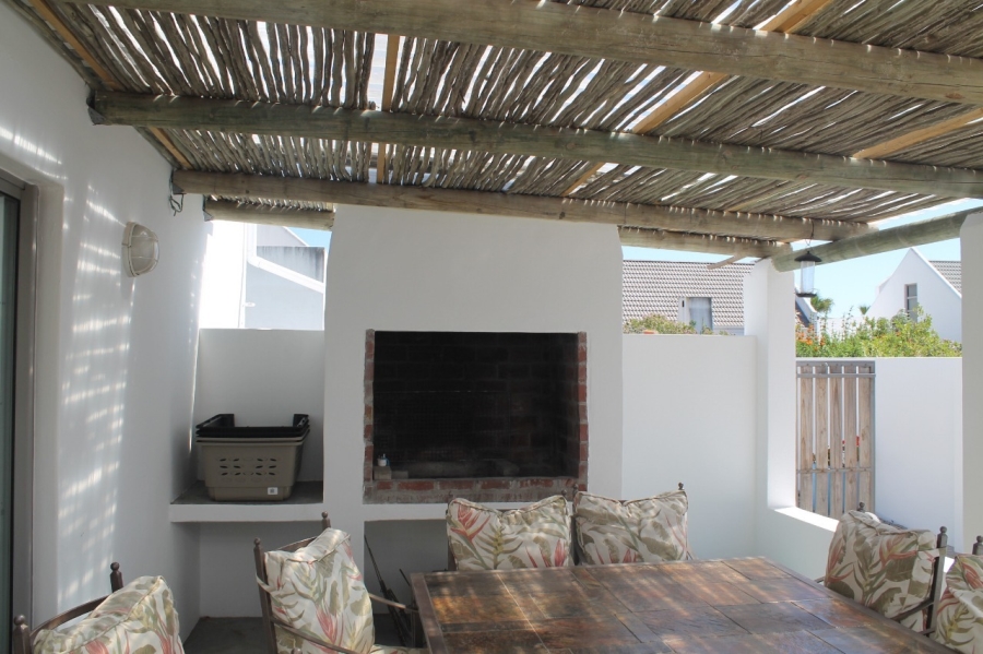 2 Bedroom Property for Sale in Golden Mile Western Cape